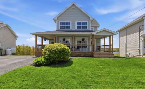 House in Cole Harbour, Nova Scotia, Canada 1