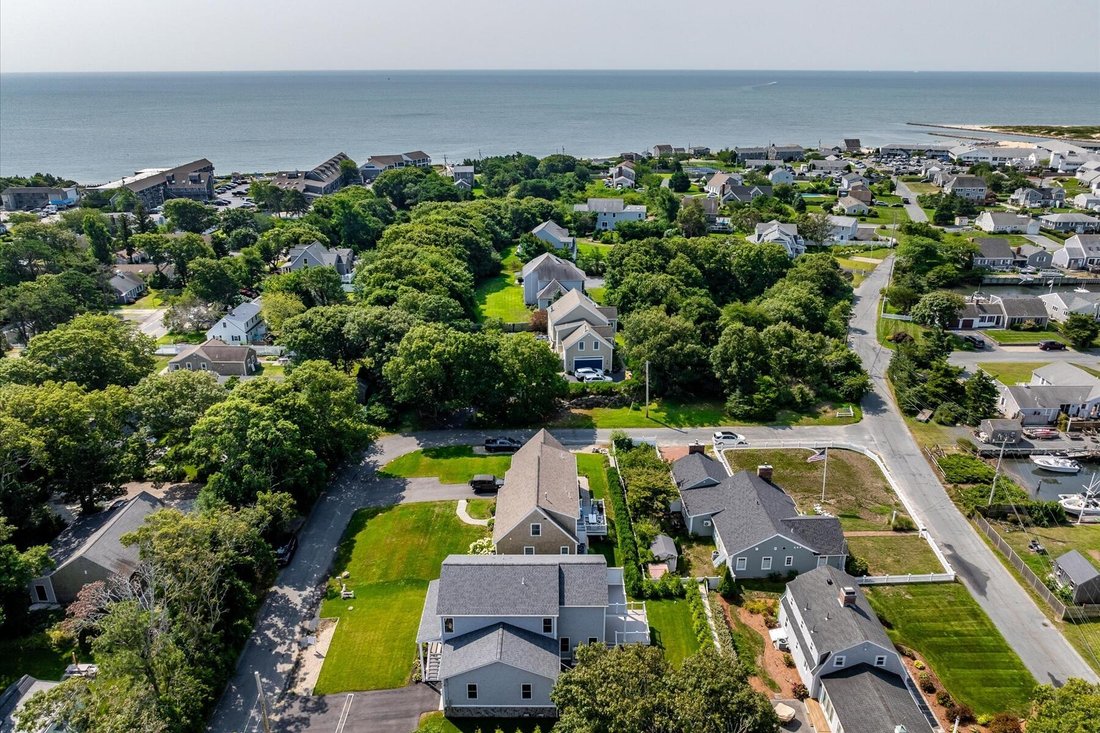 House in Yarmouth, Massachusetts, United States 2 - 18653022