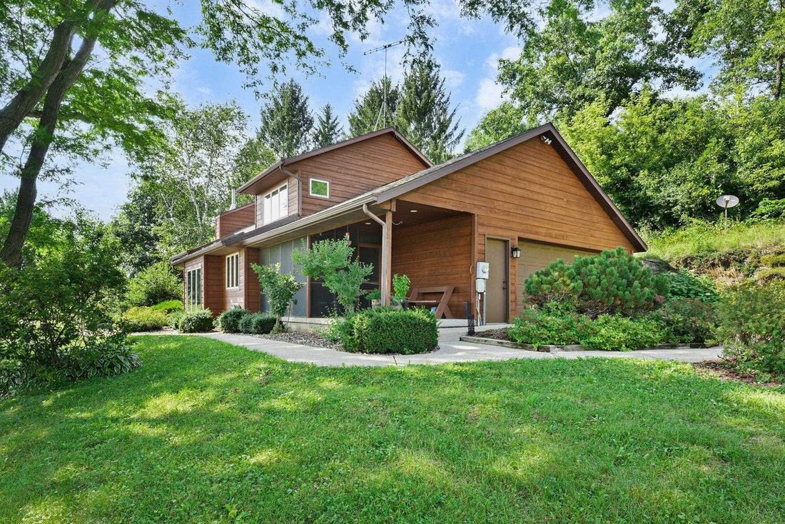 House in Mount Horeb, Wisconsin, United States 5 - 18652923