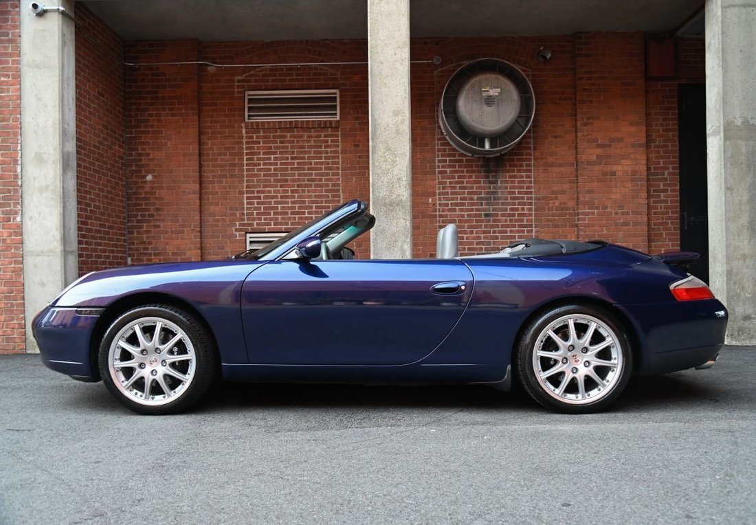 Cabriolet in Bridgeport, CT, United States 5 - 18655612