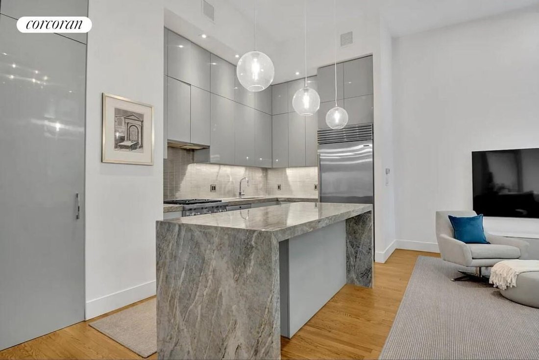 Condo in New York, New York, United States 3 - 18455343