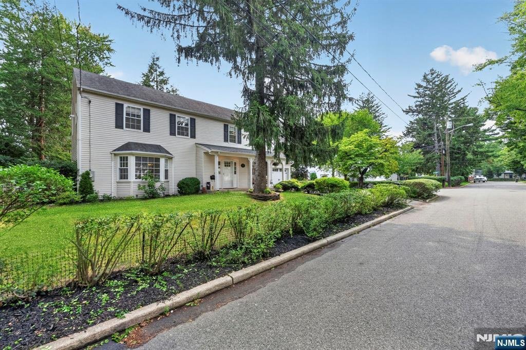 House in Paramus, New Jersey, United States 3 - 18654690