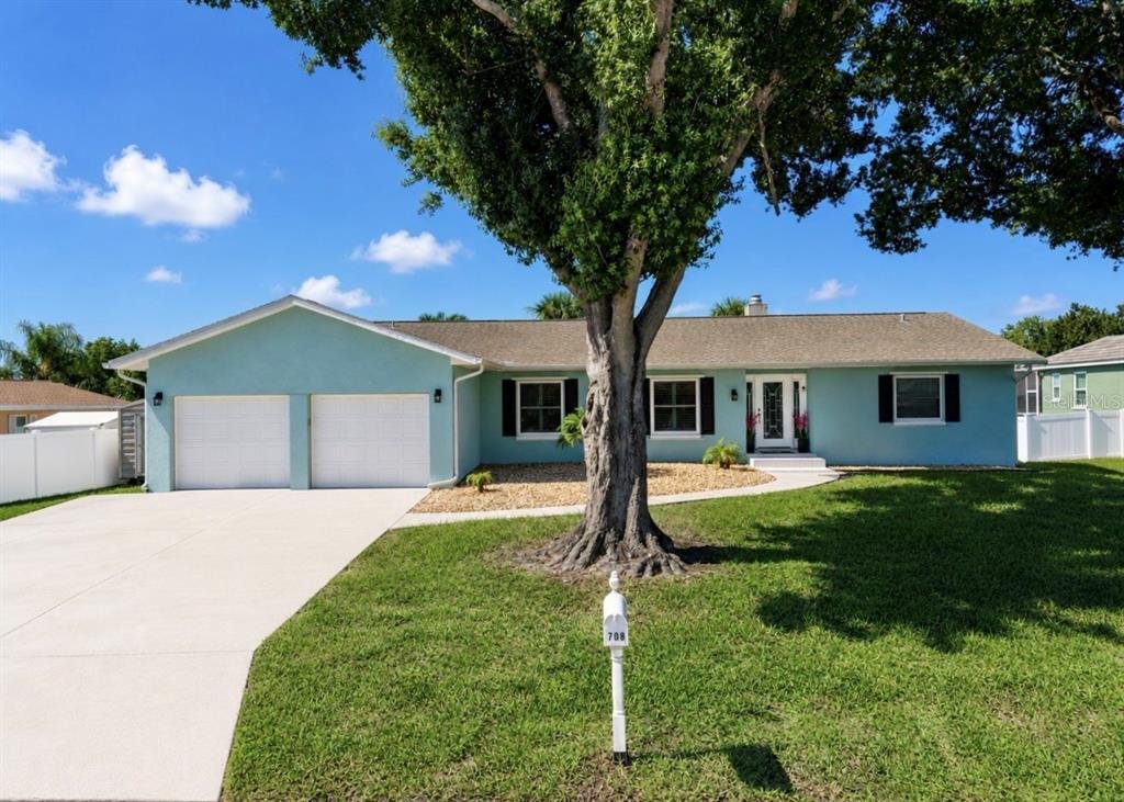 Apollo Beach, Florida, United States 5 - 18655952