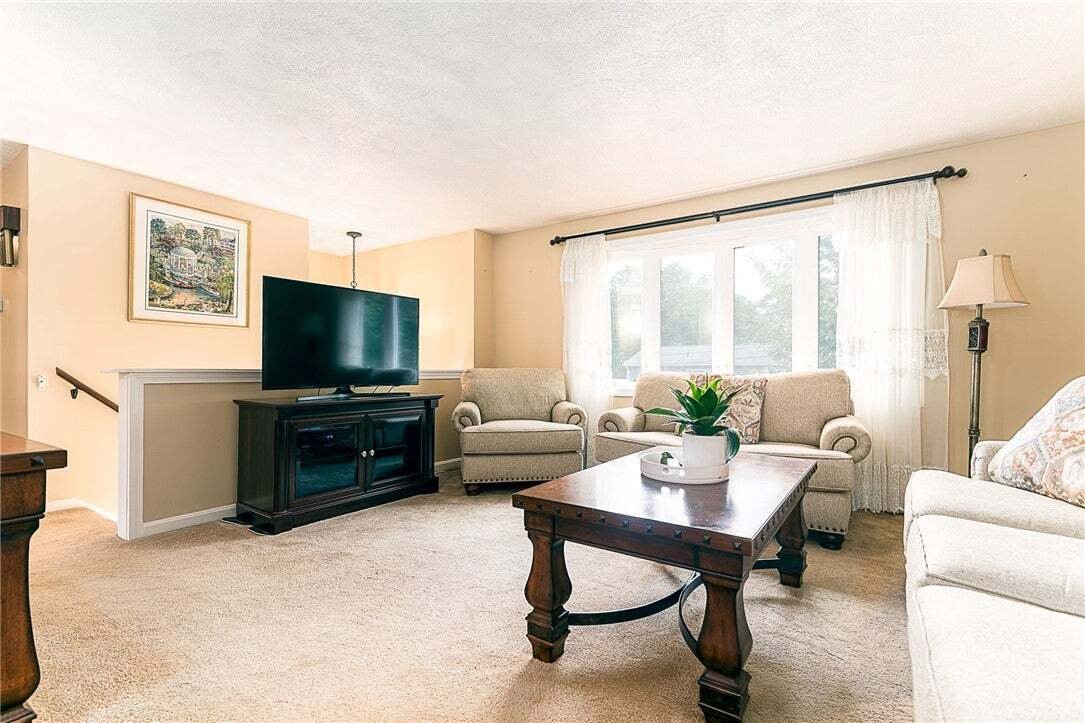 House in Warwick, Rhode Island, United States 4 - 18650725