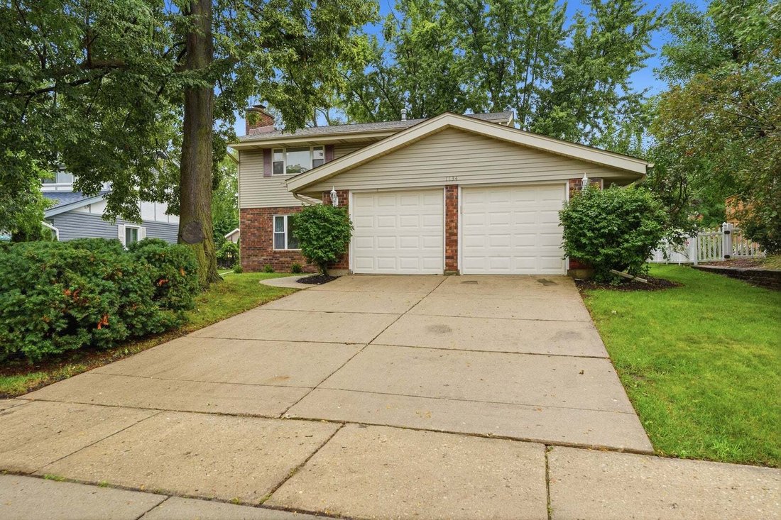 House in Schaumburg, Illinois, United States 3 - 18654306