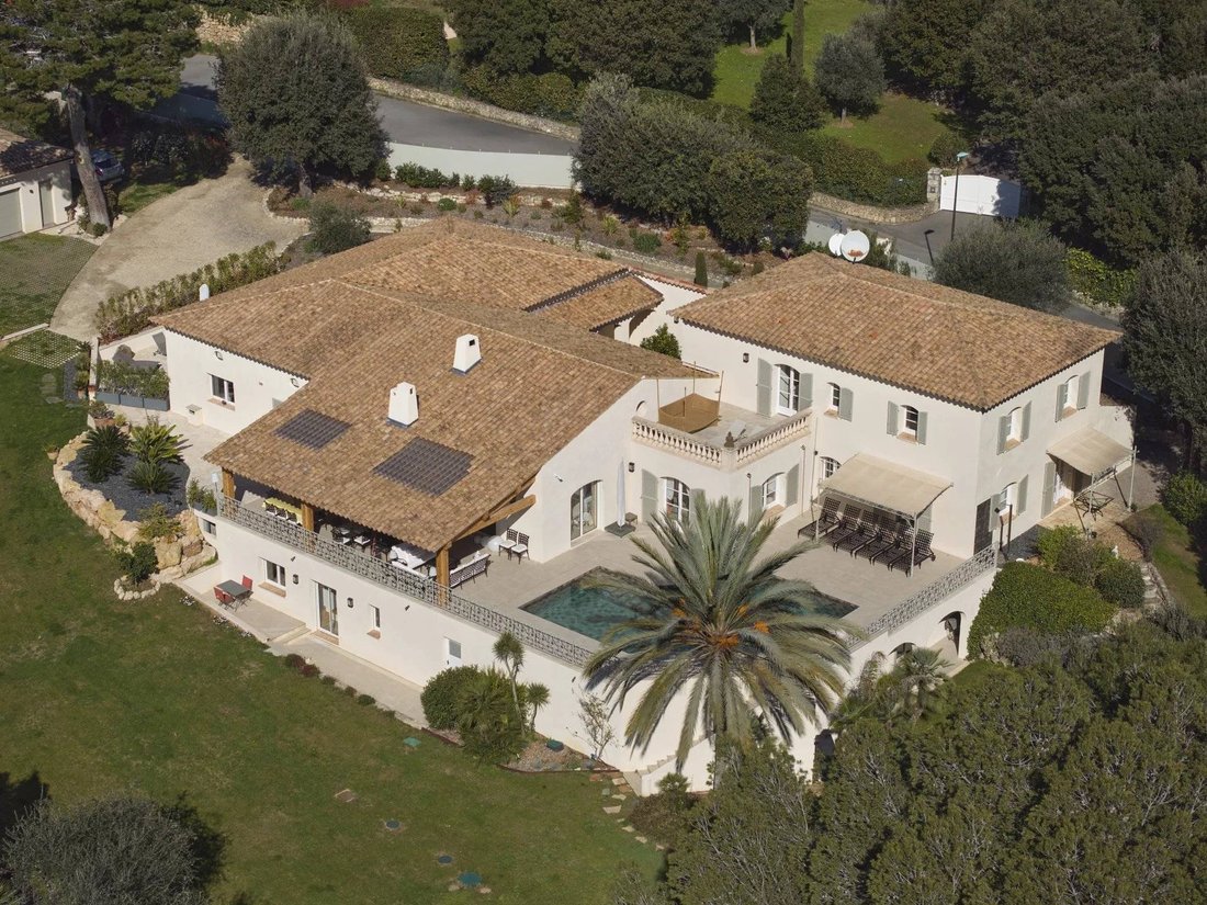 Villa en Valbonne, Provenza-Alpes-Costa Azul, Francia 1 - 15502910
