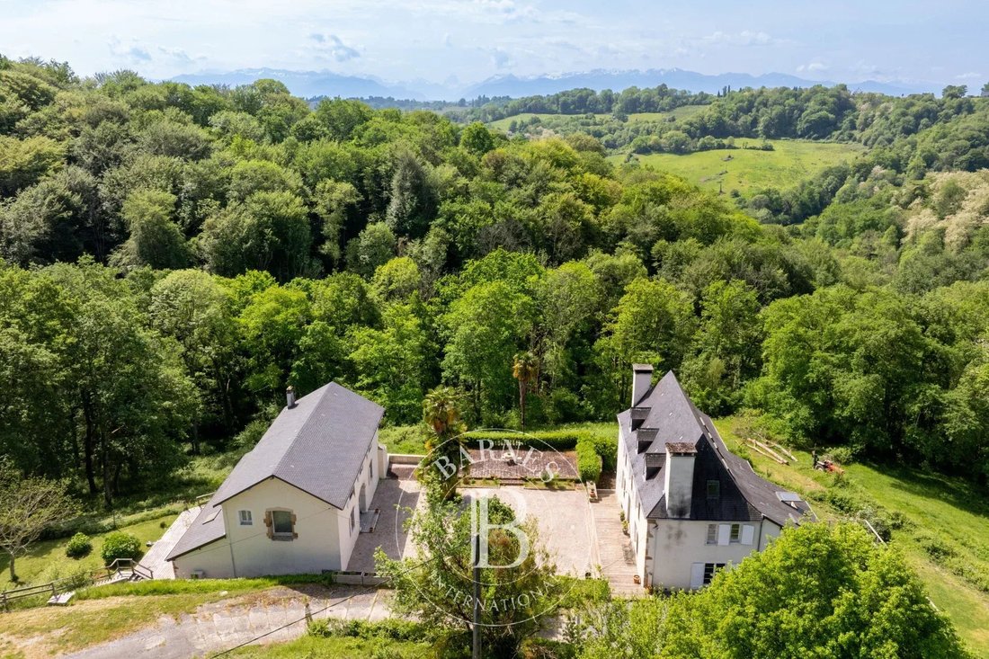Estate in Pau, Nouvelle-Aquitaine, France 3 - 17780165