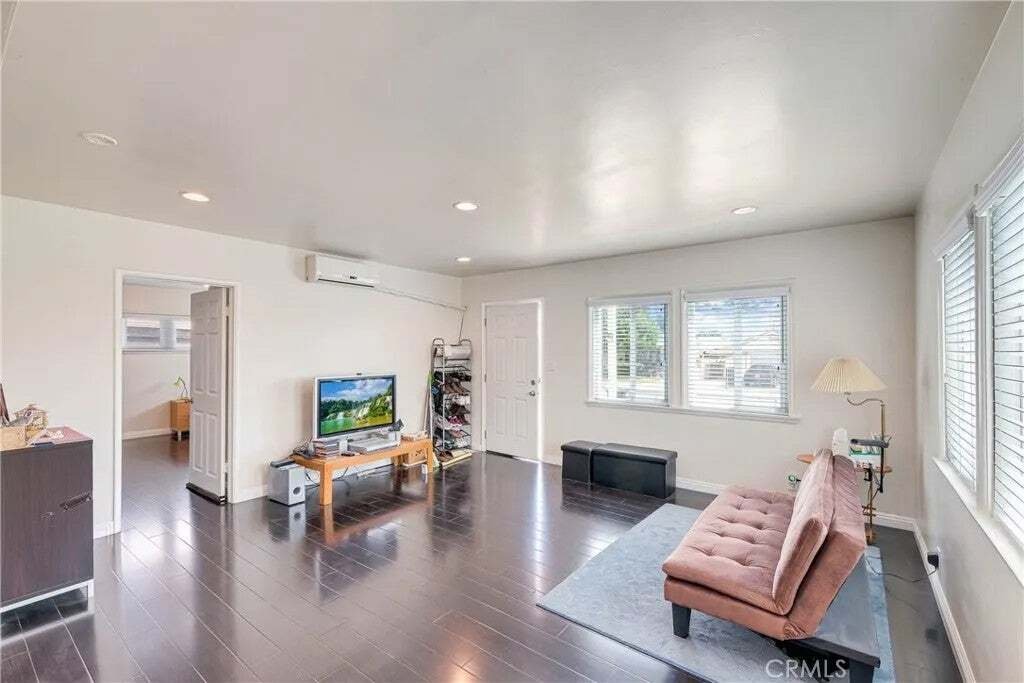 Townhouse in Monterey Park, California, United States 5 - 18654368