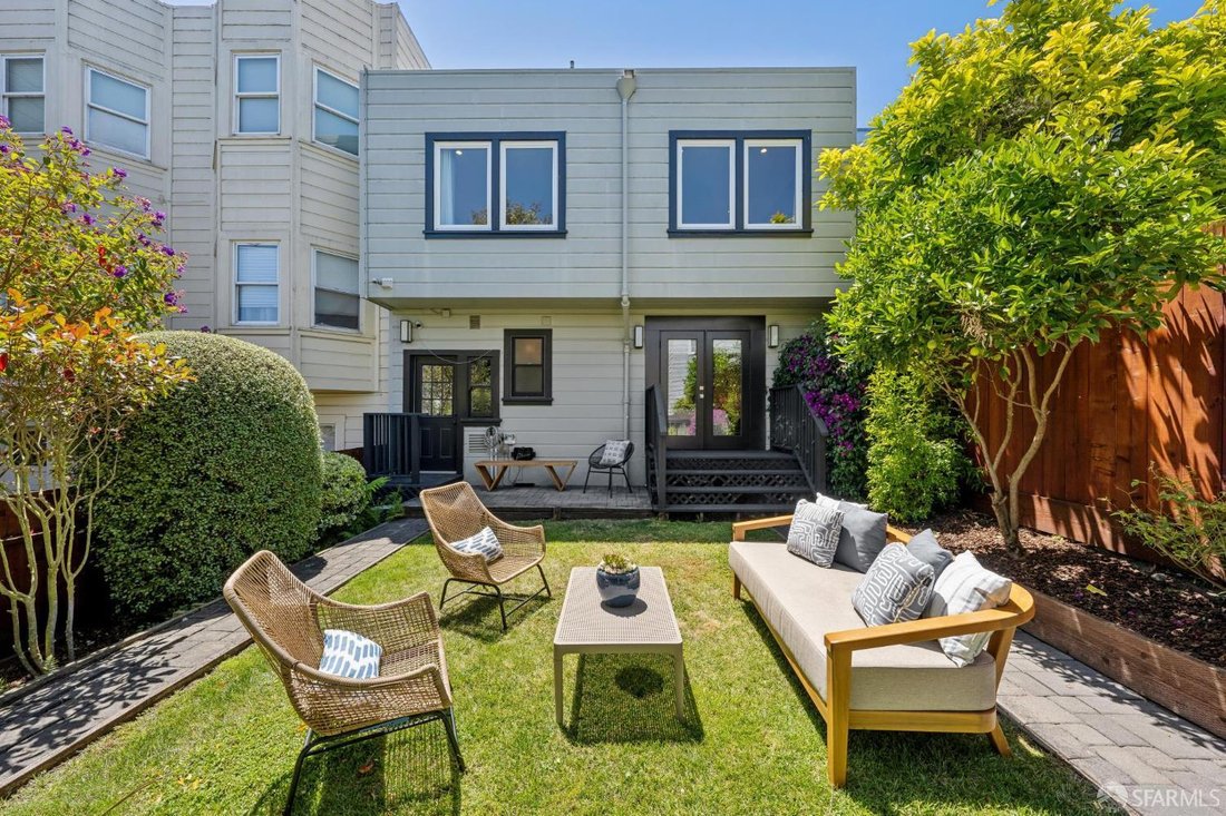 Condo in San Francisco, California, United States 3 - 18652899