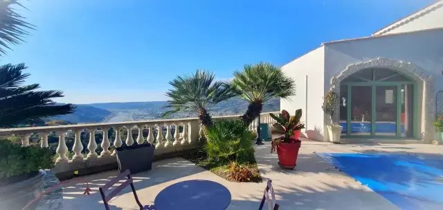 Villa in Castagniers, Provence-Alpes-Côte d'Azur, France 4 - 16669166