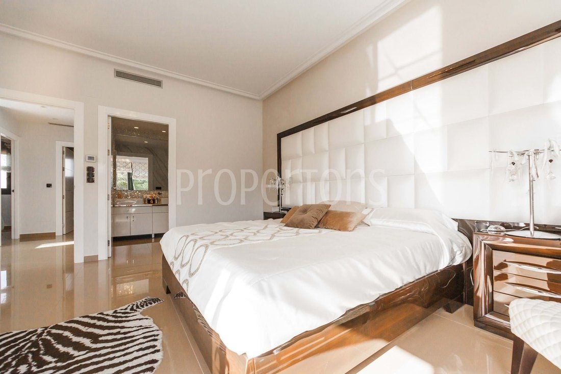 Apartment in Eixample, Barcelona, Spain 2 - 18655308