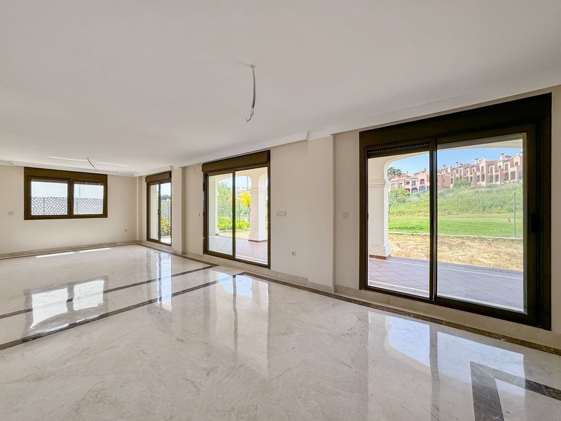 Villa in Estepona, Andalusia, Spain 4 - 18651807