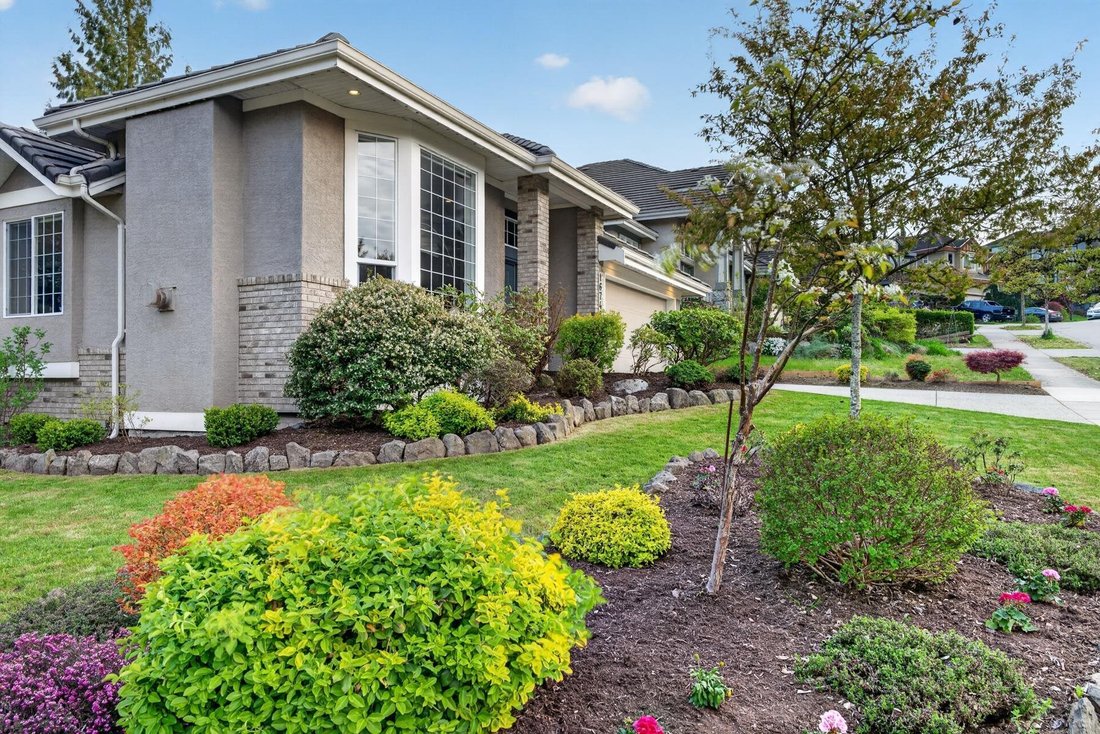 House in Surrey, British Columbia, Canada 4 - 18656130