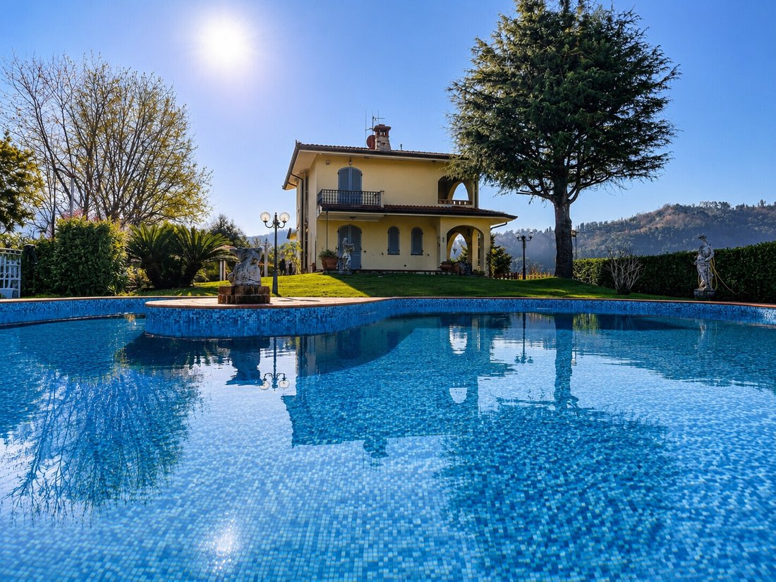 Villa en Camaiore, Toscana, Italia 1 - 18242212