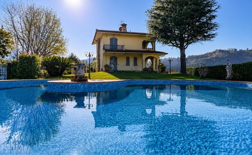 Villa en Camaiore, Toscana, Italia 1