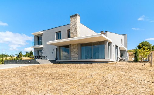 House in Arruda dos Vinhos, Lisbon, Portugal 1