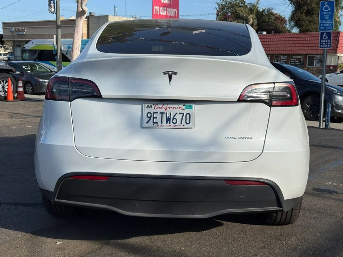 Suv in El Monte, CA, United States 4 - 18655794