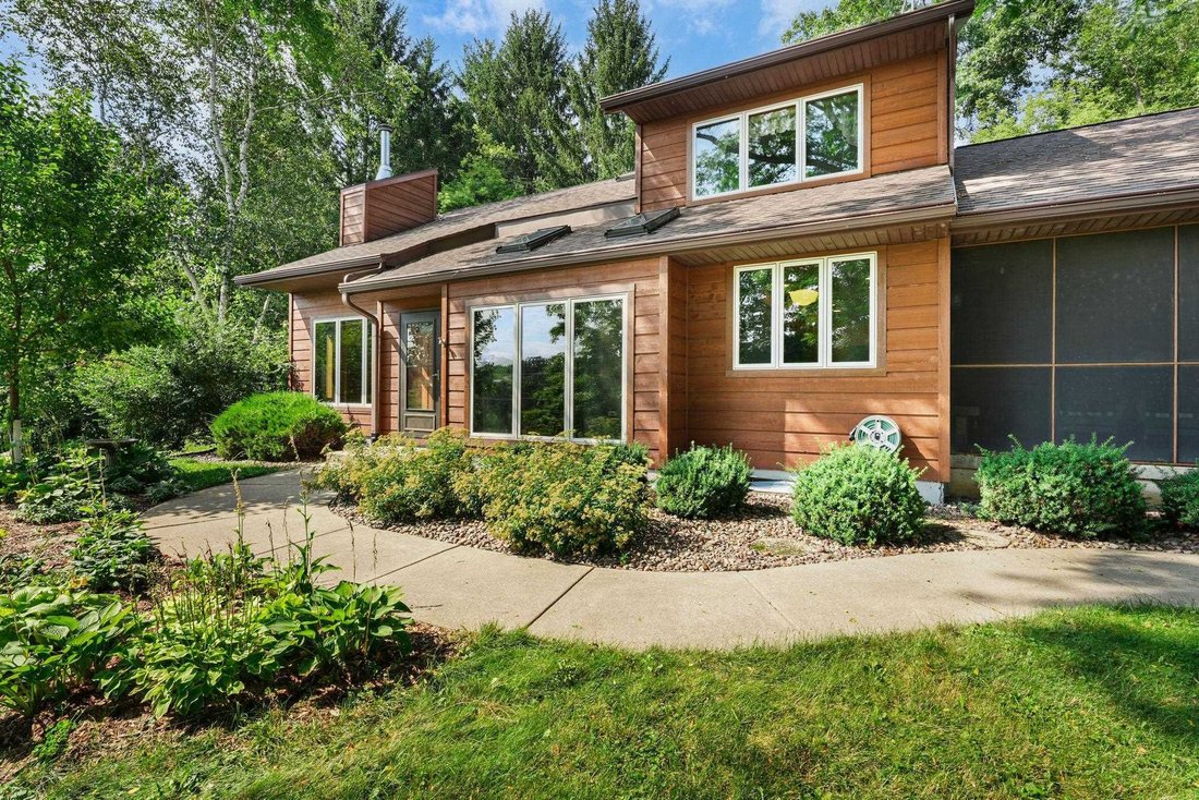 House in Mount Horeb, Wisconsin, United States 4 - 18653641