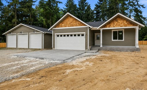 House in Graham, Washington, United States 1