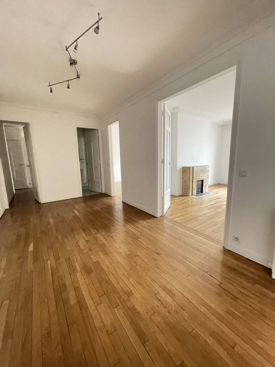 Apartment in Odéon, Paris 6e Arrondissement, Paris 5 - 15959112