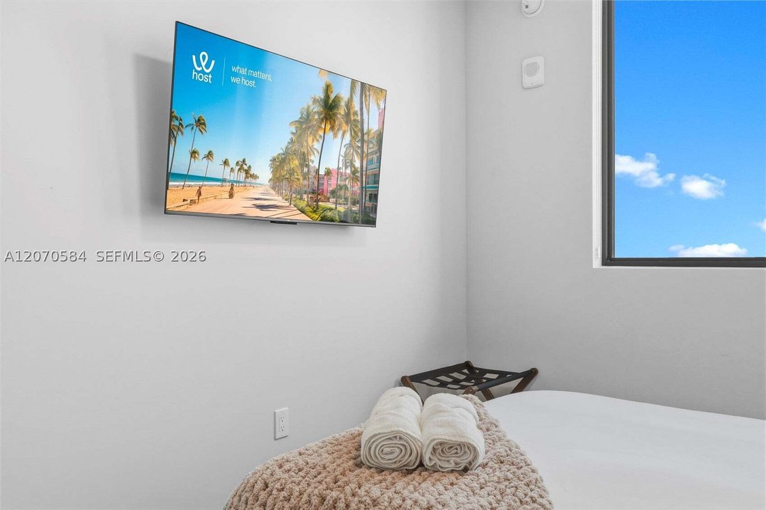Condo in Miami, Florida, United States 5 - 18653691