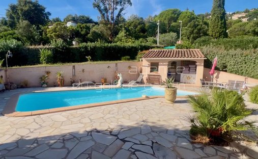Villa in Nord, Cavalaire-sur-Mer, France 1
