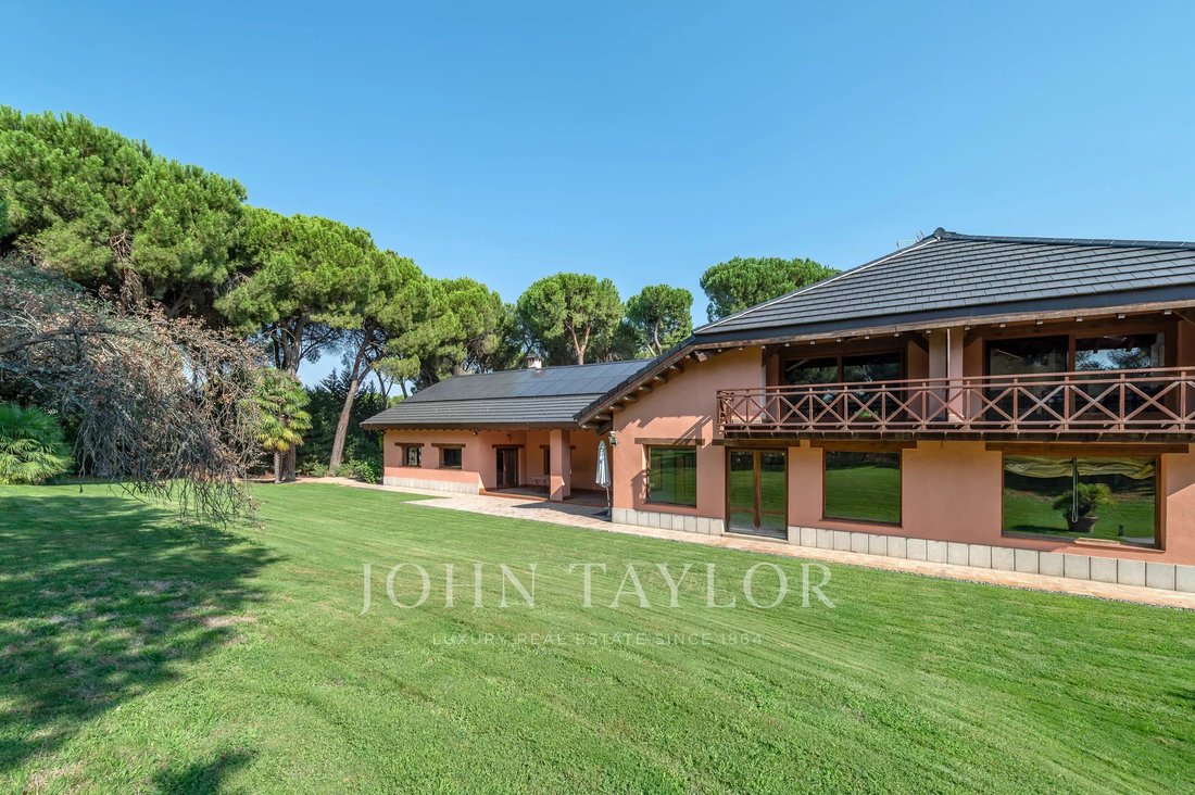 Chalet in Pozuelo de Alarcon, Comunidad de Madrid, Spain 1 - 18651876