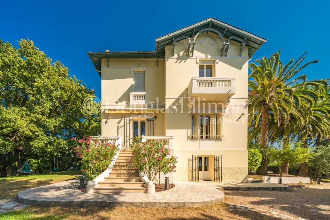 Villa in La Constance-Le Puy, Antibes, France 4 - 18651945