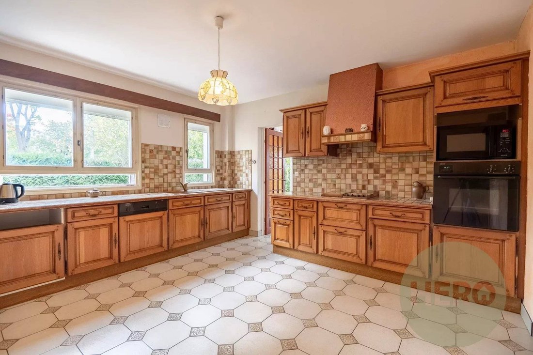 House in Le Village, Elancourt, France 4 - 16386702