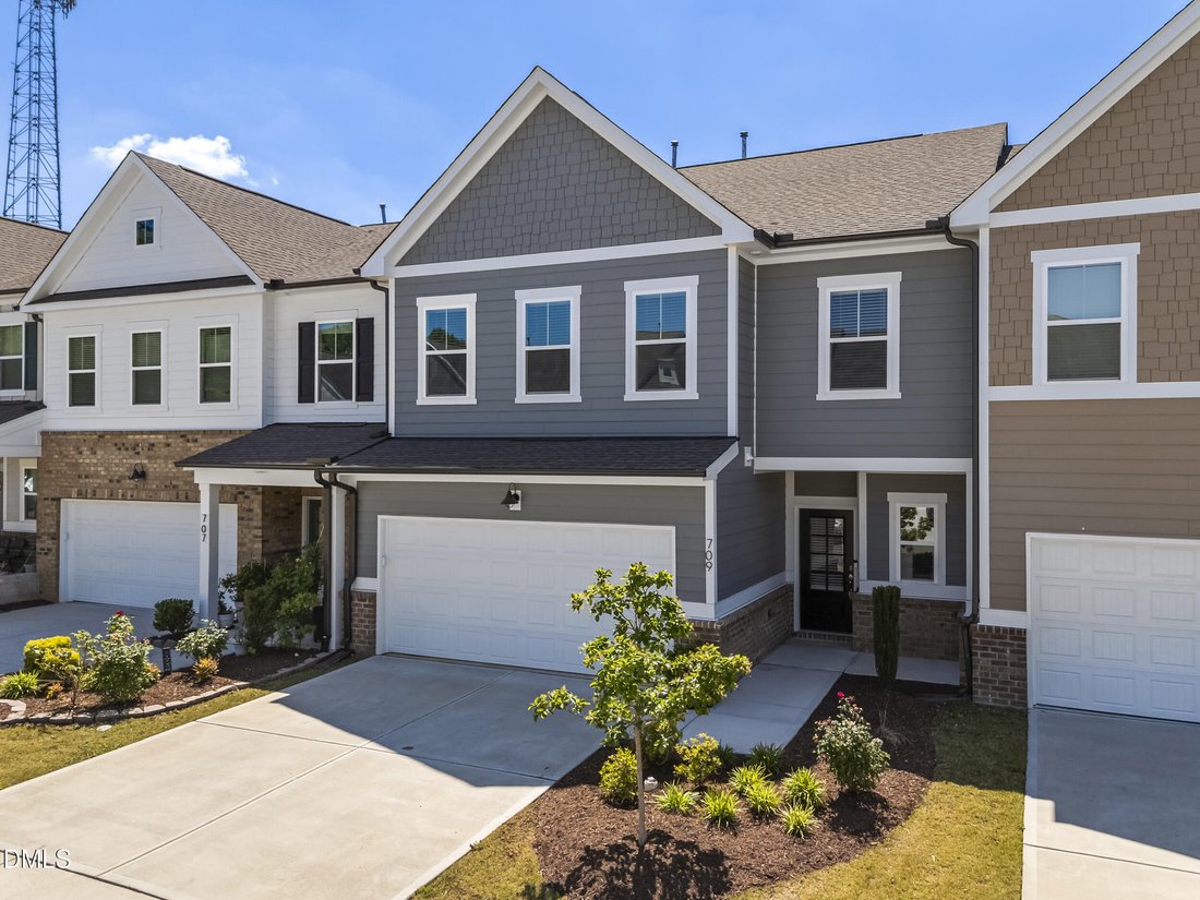 Townhouse in Cary, North Carolina, United States 2 - 18651069