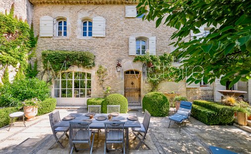 House in Cabrières-d'Avignon, Provence-Alpes-Côte d'Azur, France 1