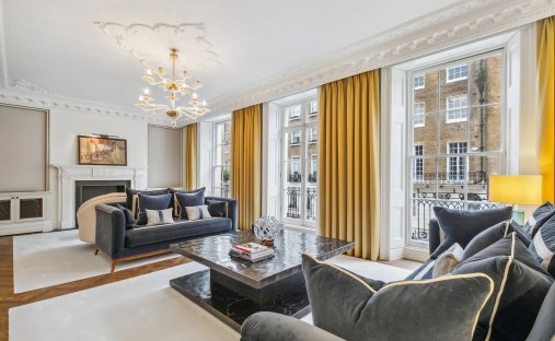 Villa in Belgravia, Westminster, England 1