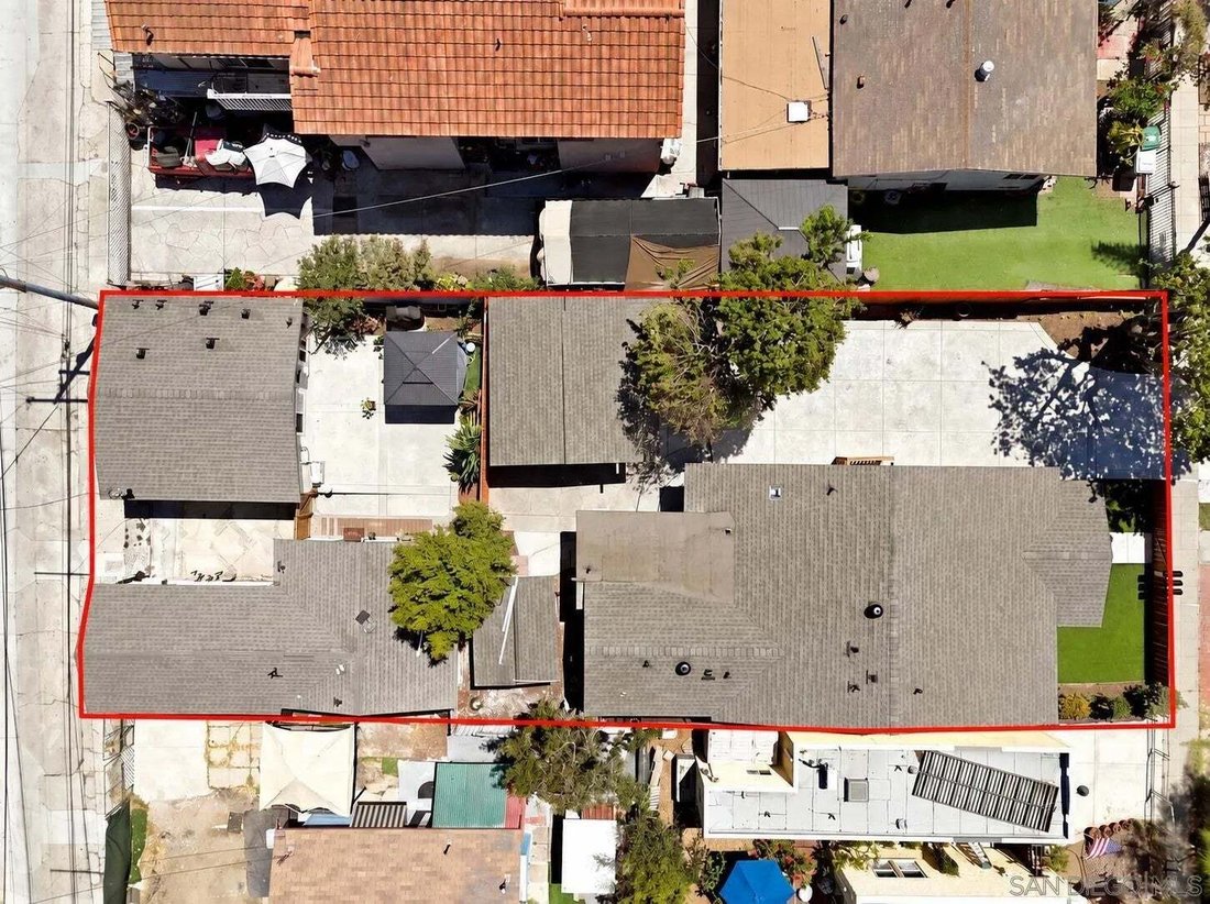 San Diego, California, United States 2 - 18654339