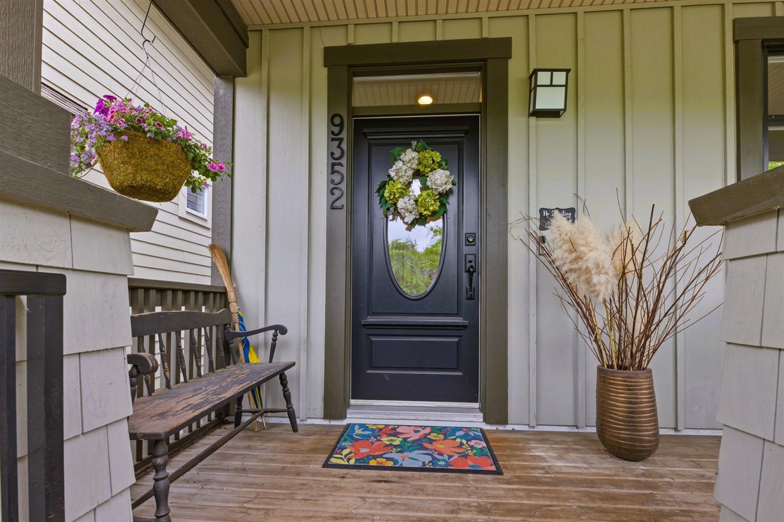 House in Langley Township, British Columbia, Canada 2 - 18656129