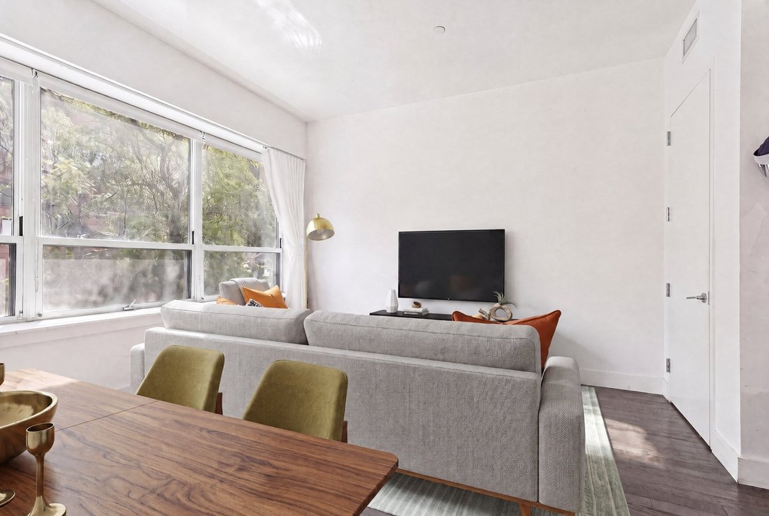 Condo in New York, New York, United States 3 - 18655114