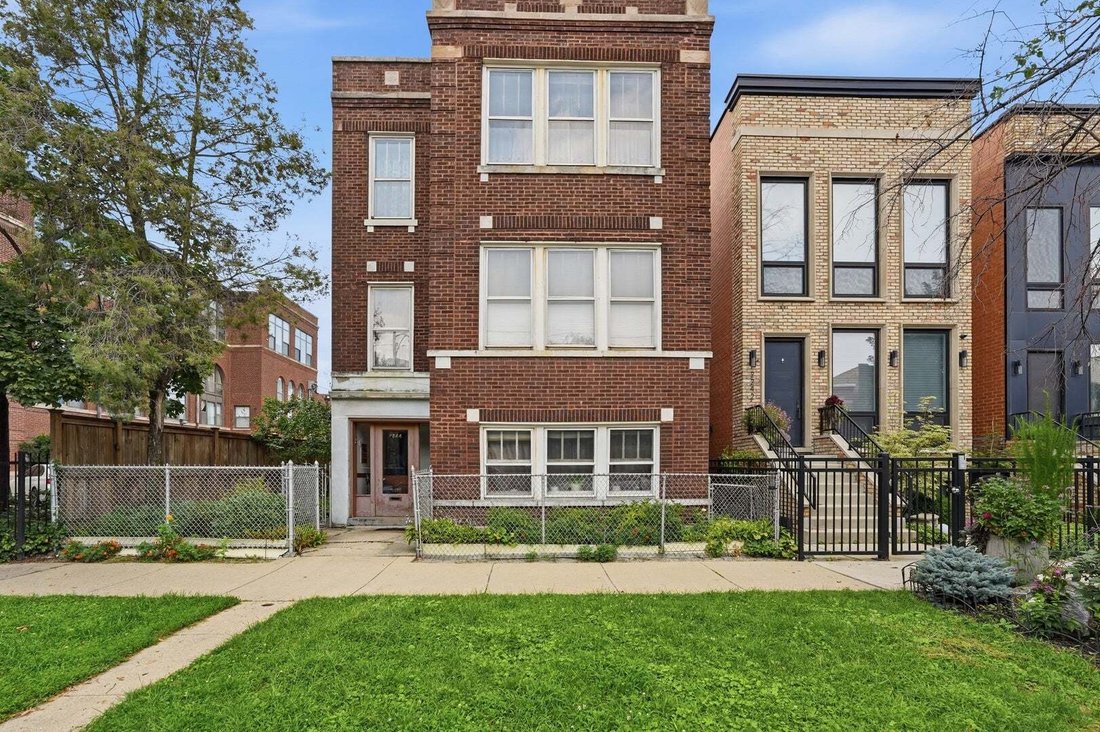 Chicago, Illinois, United States 1 - 18651329