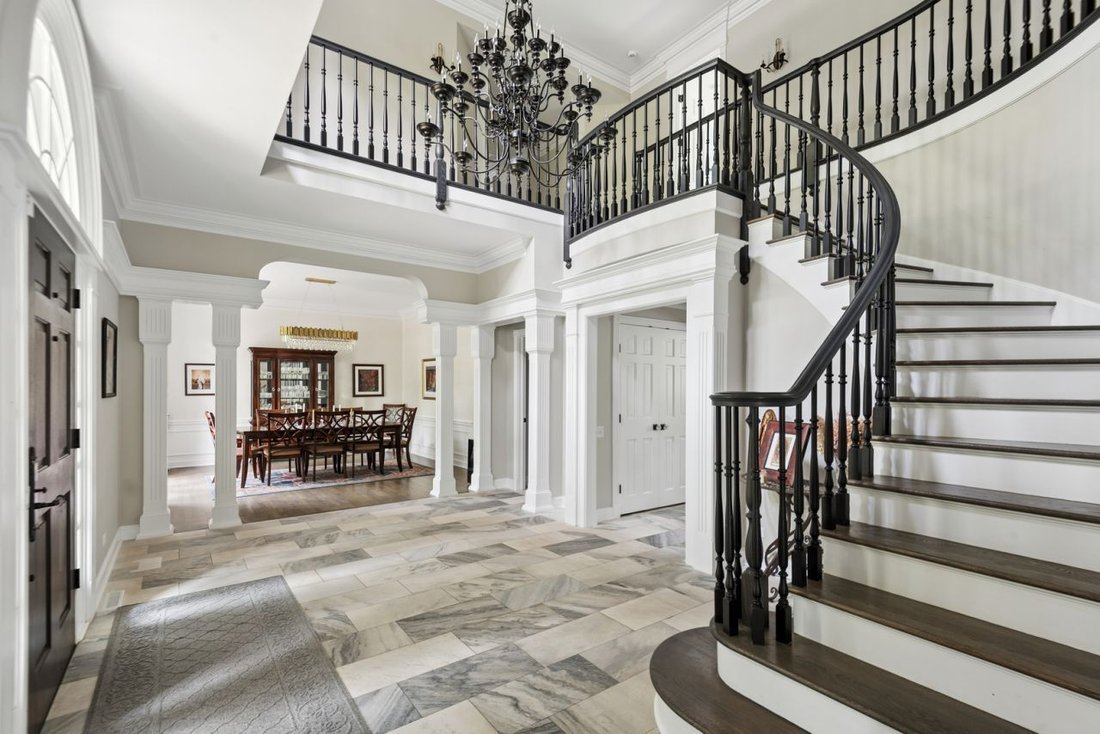 House in Lake Bluff, Illinois, United States 4 - 18656059