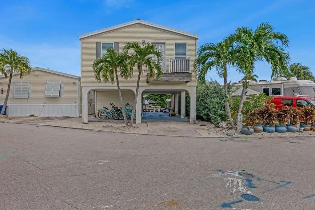 House in Big Pine Key, Florida, United States 1 - 18650638