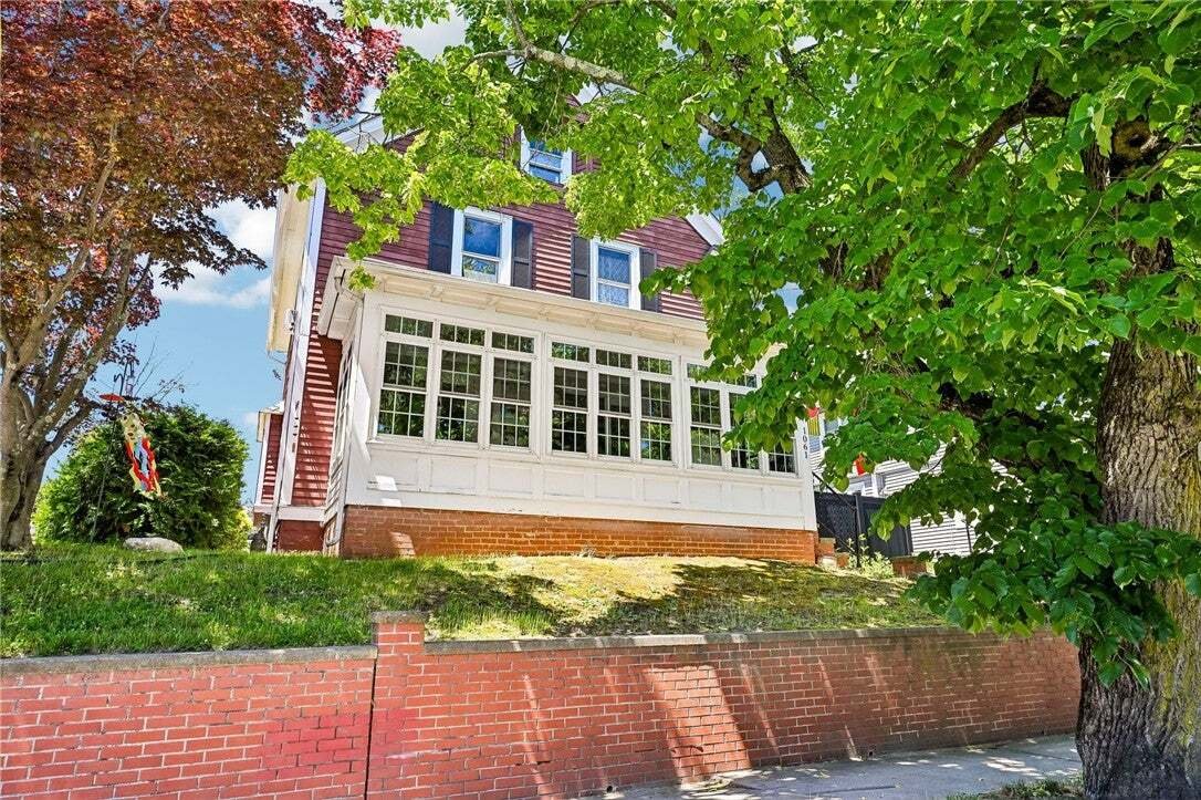 House in Cranston, Rhode Island, United States 1 - 18652947