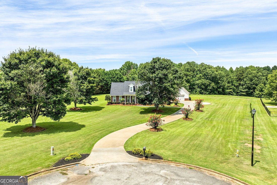 House in Roanoke, Alabama, United States 1 - 18651624
