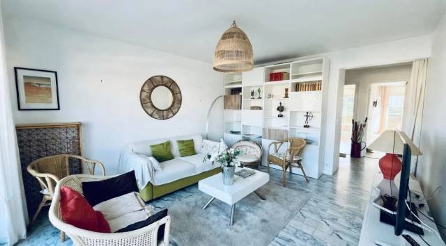 Apartment in Les Bastides, Antibes, France 5 - 17280894