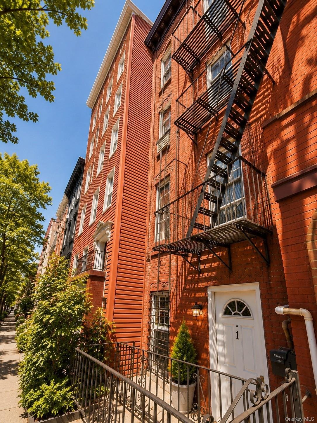 House in New York, New York, United States 1 - 18650795