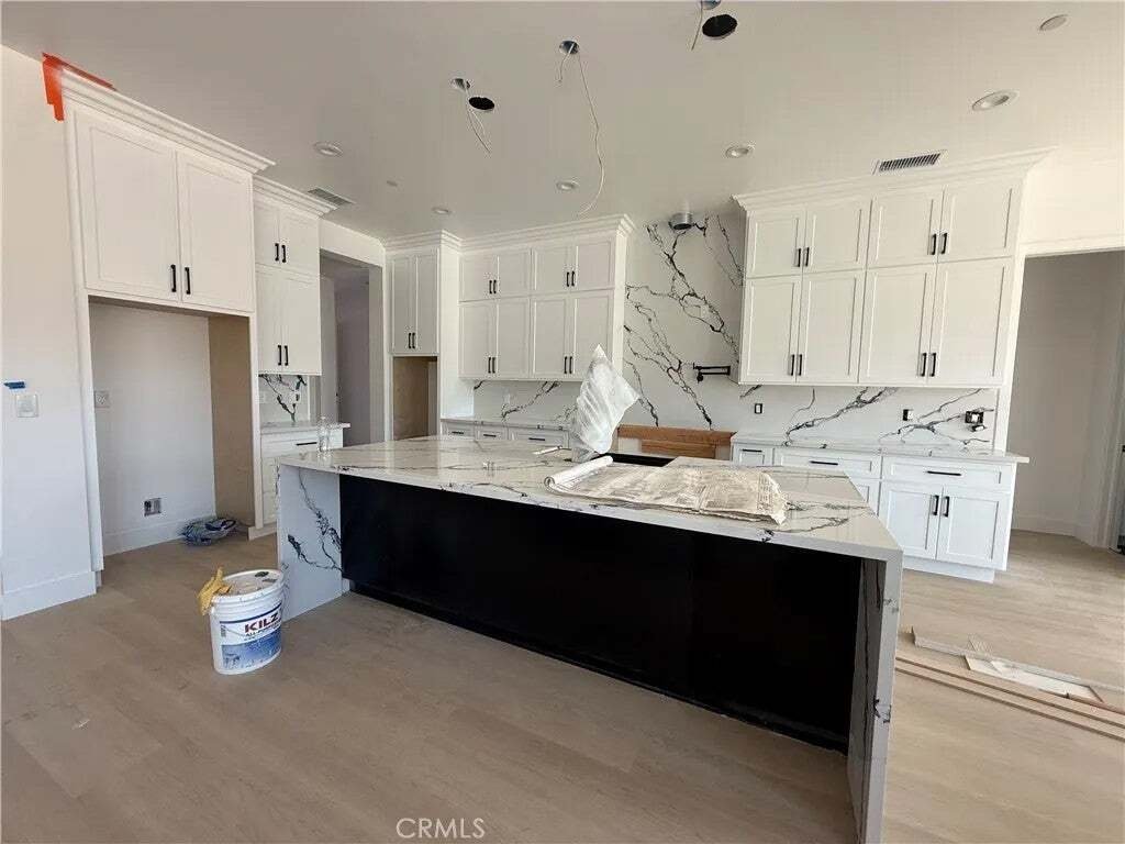 Condo in Riverside, California, United States 4 - 18651036