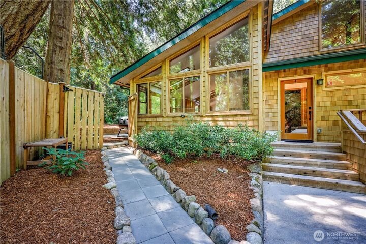 House in Bainbridge Island, Washington, United States 2 - 18656306