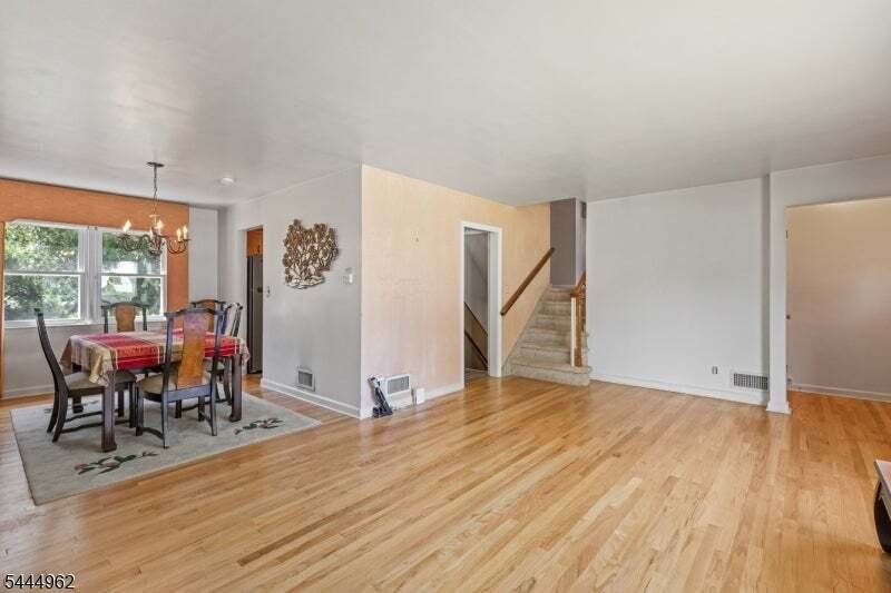 House in West Orange, New Jersey, United States 5 - 18655195