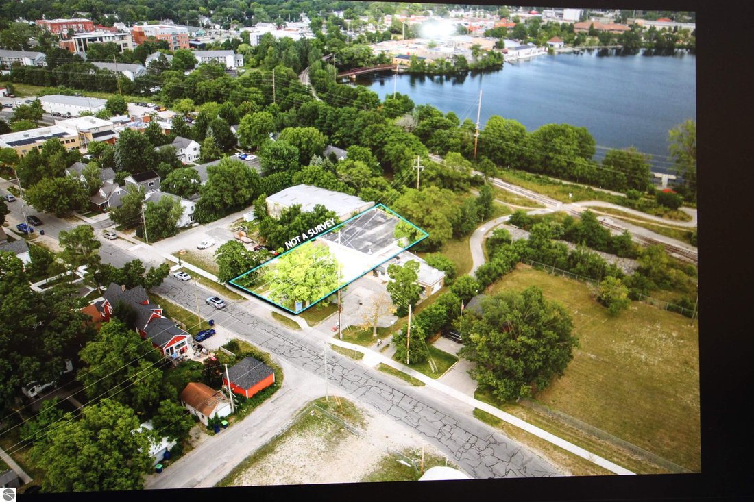 Garfield Township, Michigan, United States 1 - 18651165
