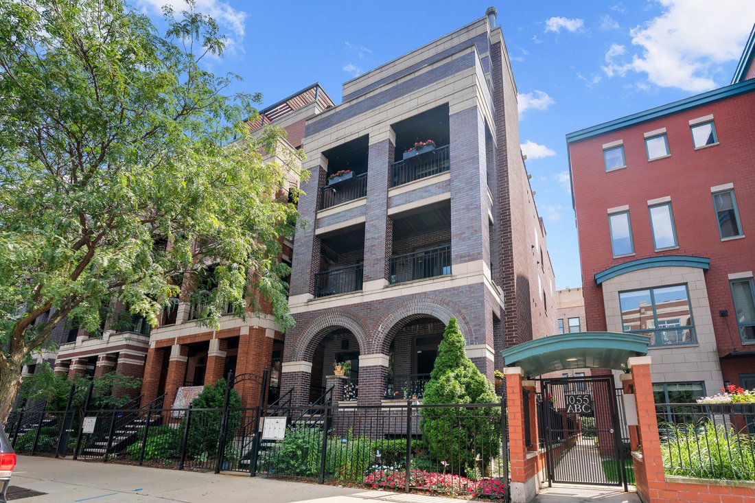 Condo in Chicago, Illinois, United States 1 - 18652012