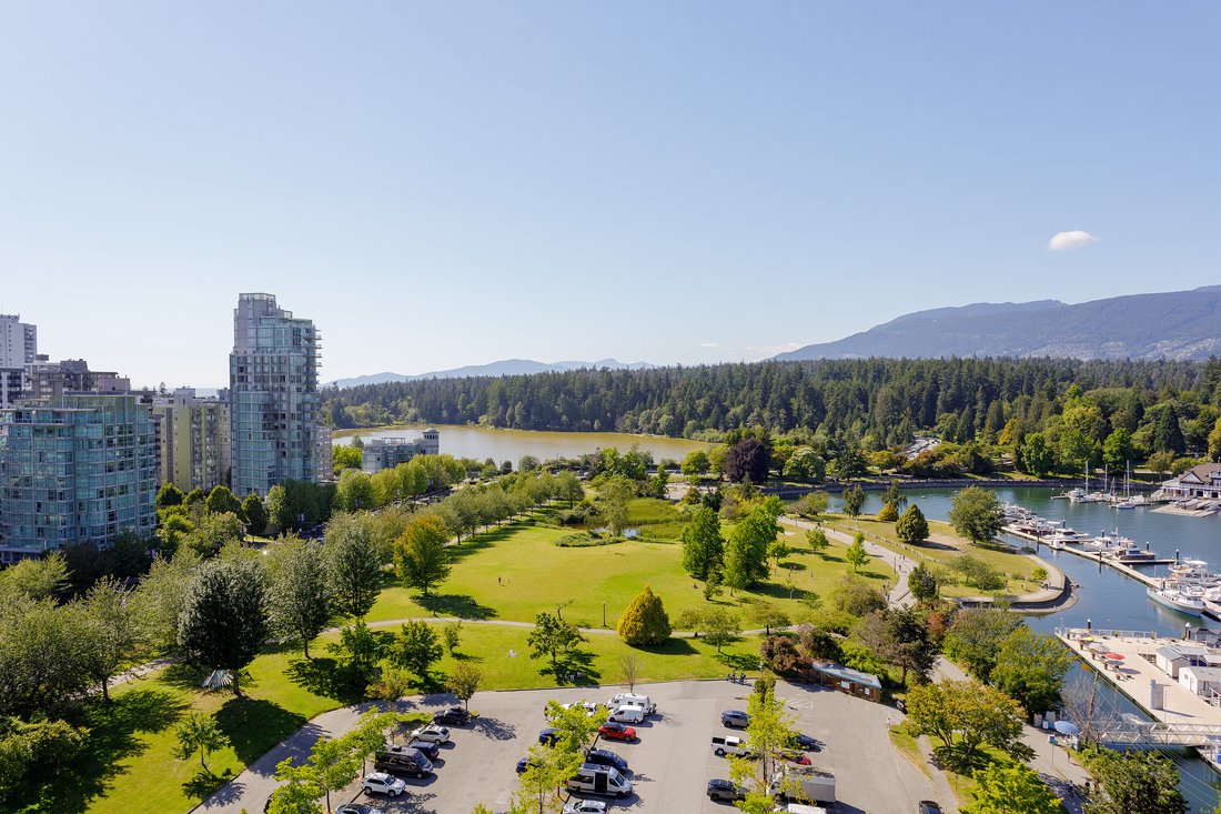 Condo in Vancouver, British Columbia, Canada 5 - 18656274