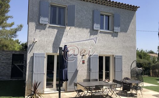 Villa in Haut Sud, Saint-Maximin-la-Sainte-Baume, France 1