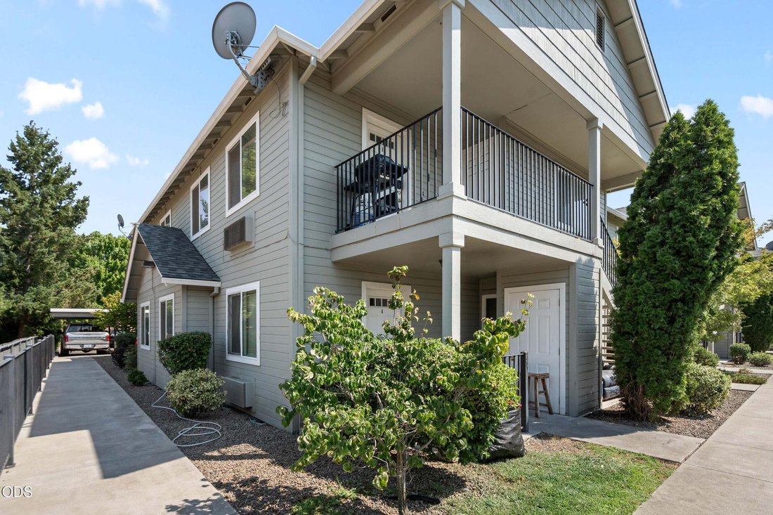 Medford, Oregon, United States 4 - 18653175